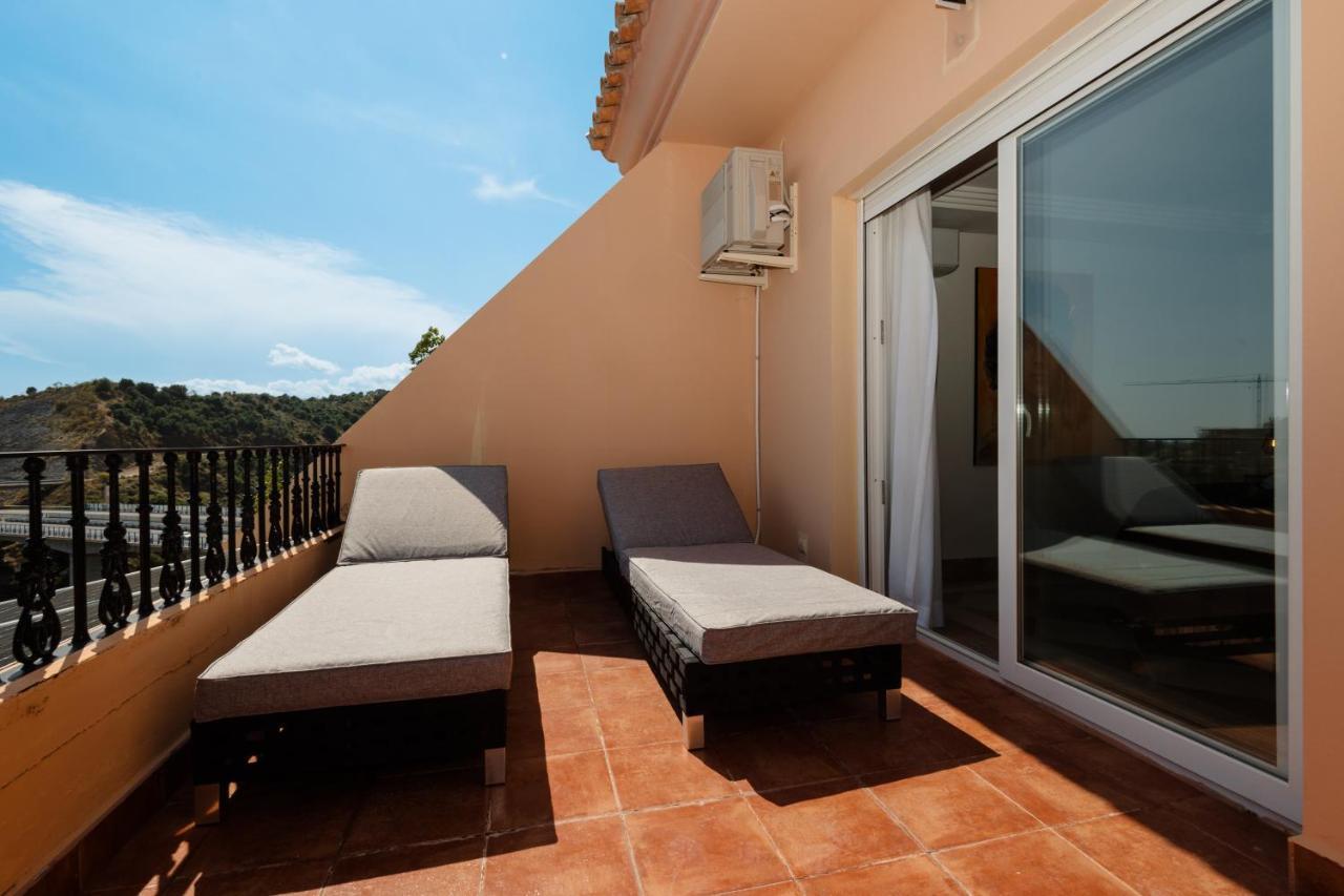 Penthouse With Sea Views In Nueva Andalucia Apartment *
