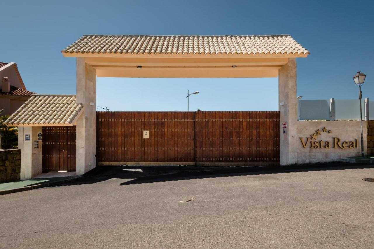 Penthouse With Sea Views In Nueva Andalucia * Marbella
