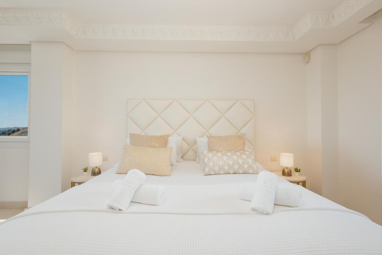 Penthouse With Sea Views In Nueva Andalucia Apartamento *