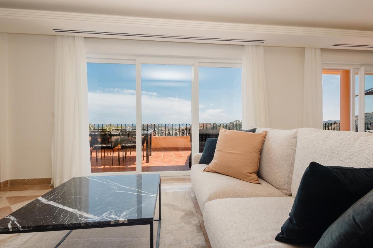 Apartamento Penthouse With Sea Views In Nueva Andalucia